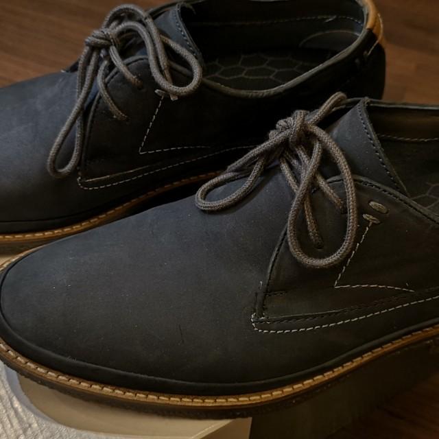 navy blue hush puppies shoes