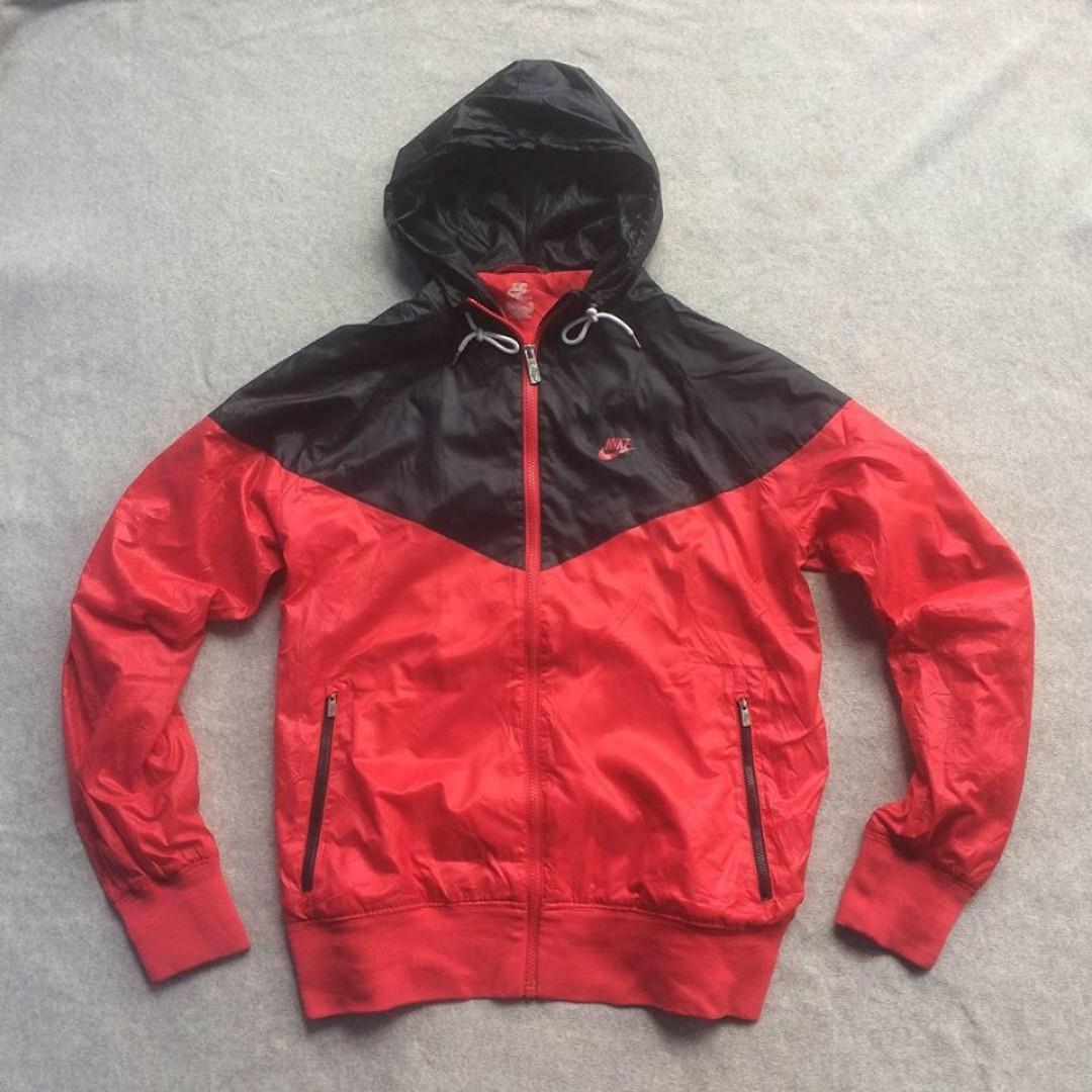 nike windrunner black red