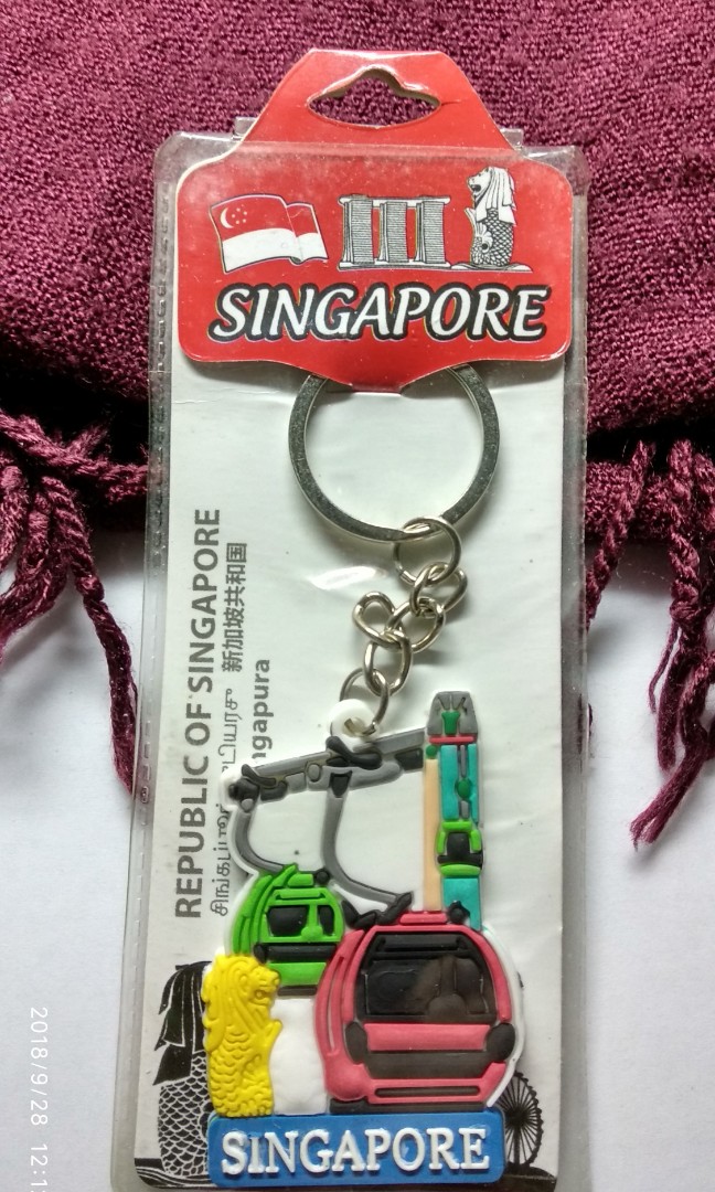 Singapore souvenir keychain (cable car design), Women's Fashion