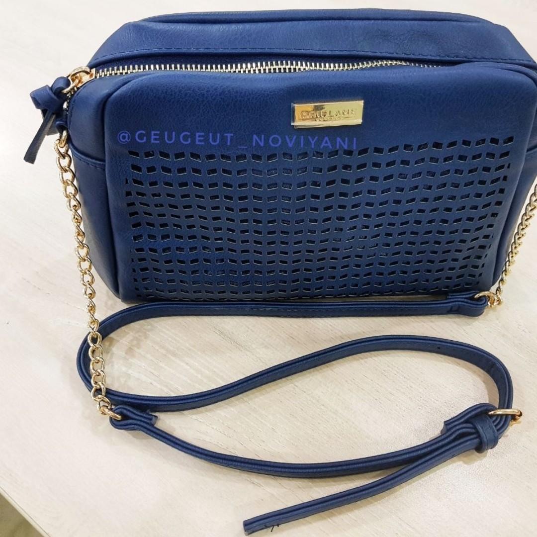 royal navy small handbag oriflame
