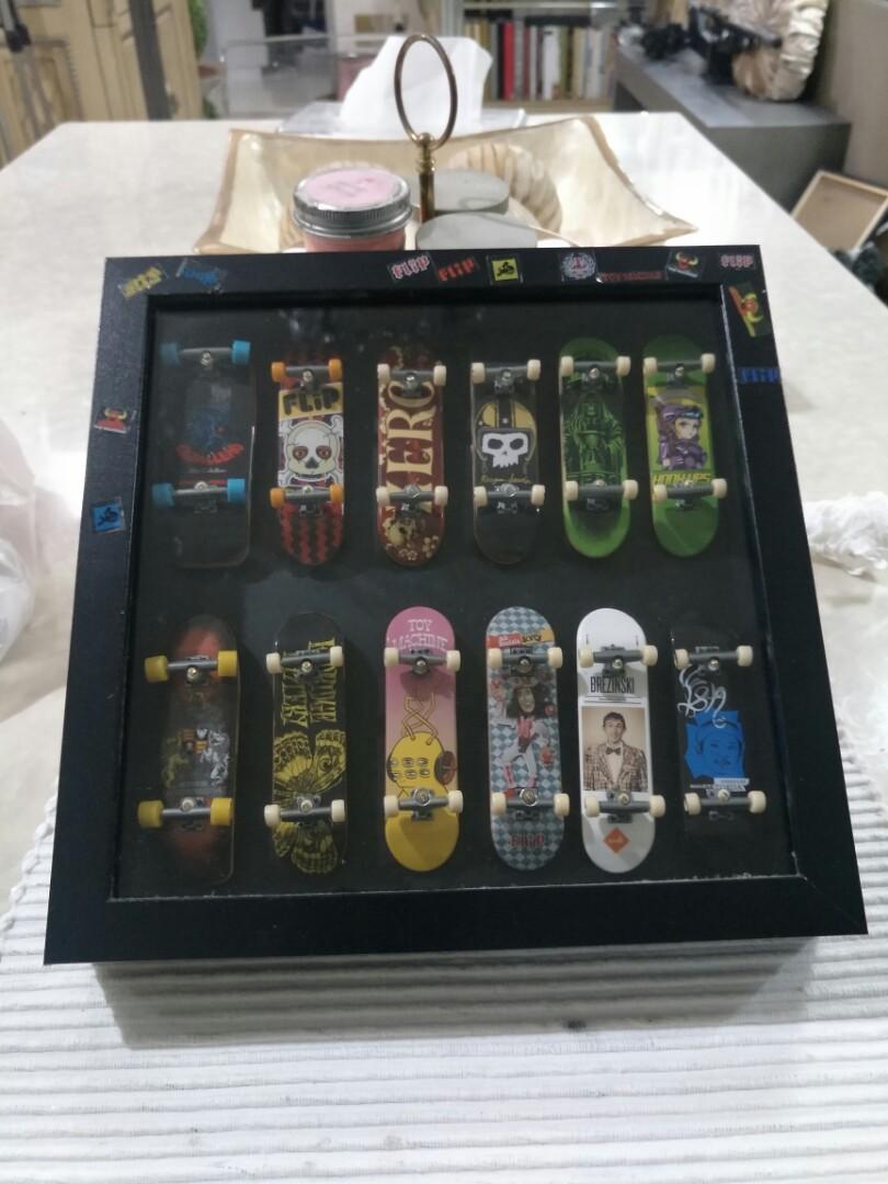 Tech deck display case top