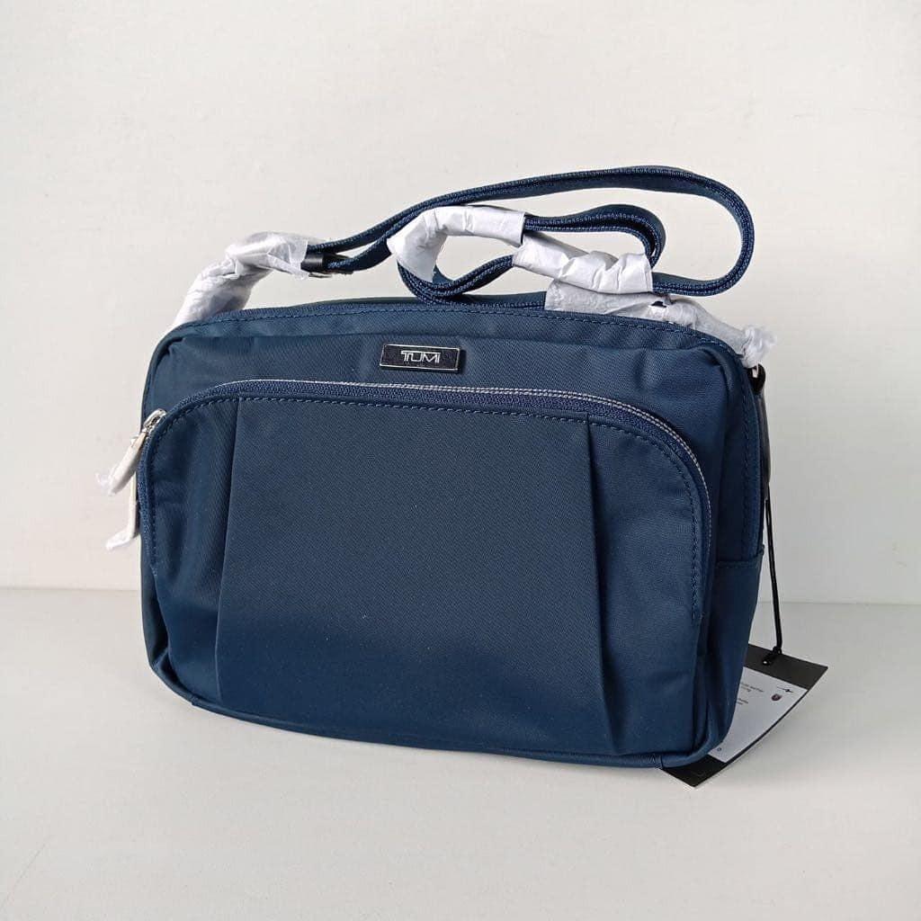 Tumi Nancy Crossbody Navy 22x15x7cm
