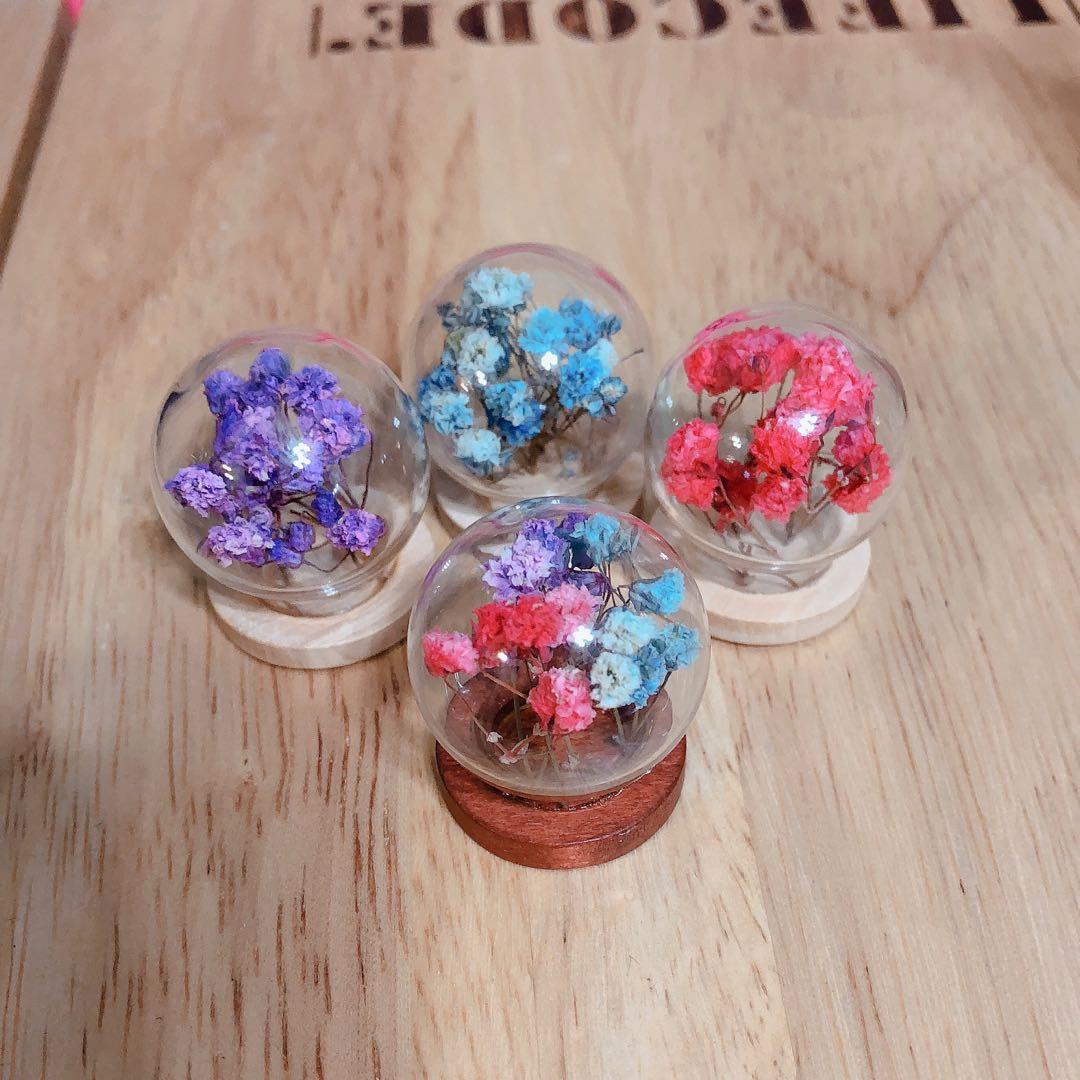 Yugi 瓶中花玻璃球乾燥花辦公室小物擺設小物送禮 手作設計 手作商品在旋轉拍賣