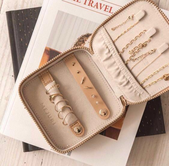 CLOSED Mejuri Preorder Free shipping Women s Fashion Jewelry Organisers Precious Stones on Carousell