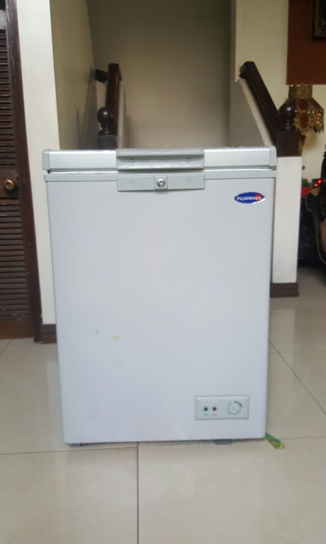 Fujidenzo 4 cu ft chest deals freezer