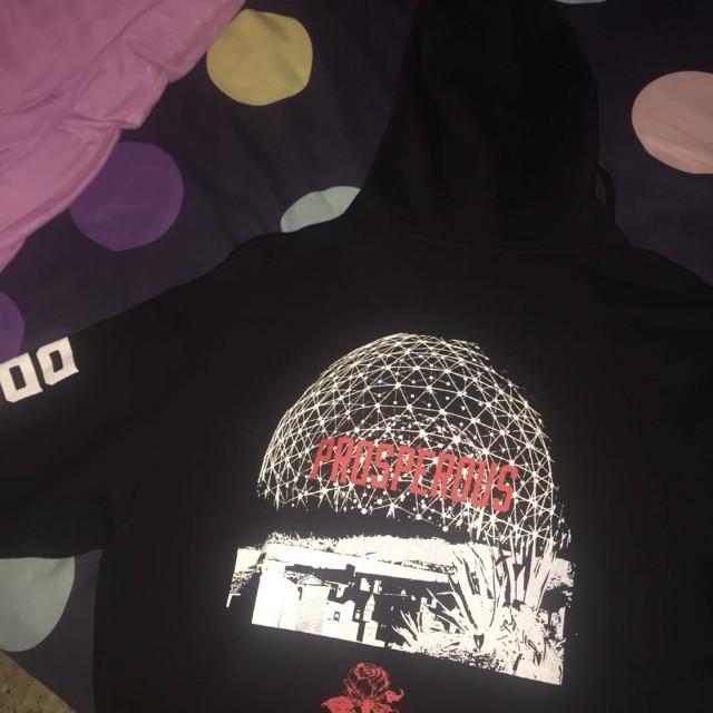 H&m prosperous hoodie 2025