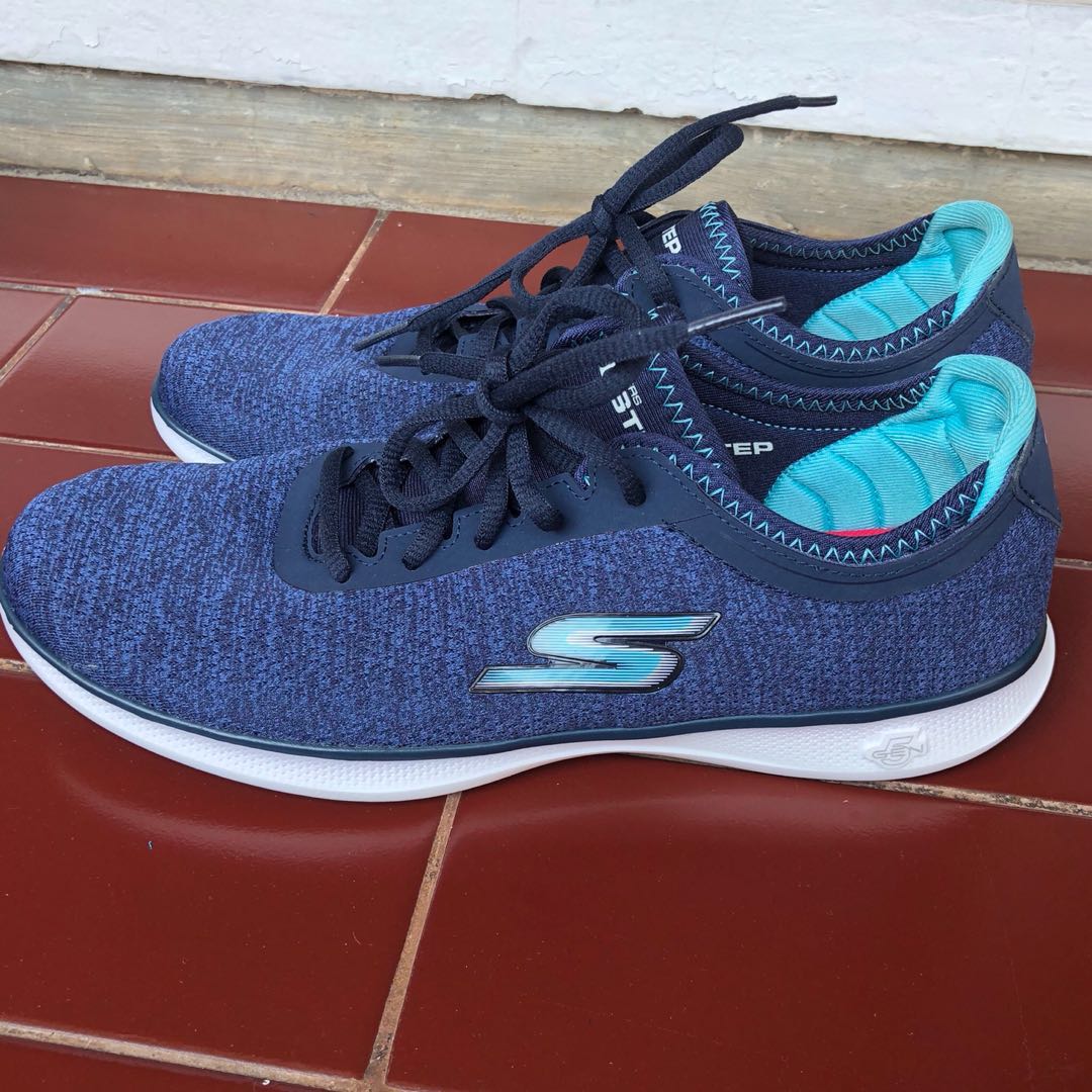 skechers go step navy
