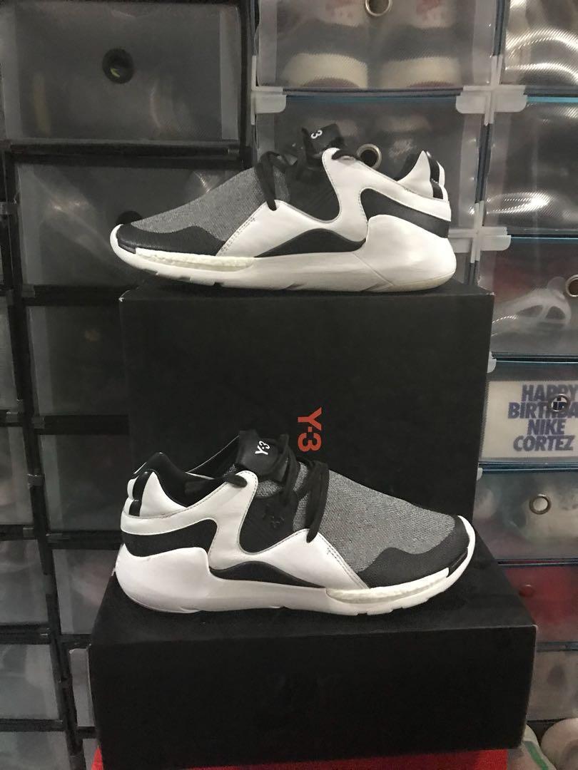 Y3 qr boost, Men's Fashion, Footwear, Sneakers on Carousell