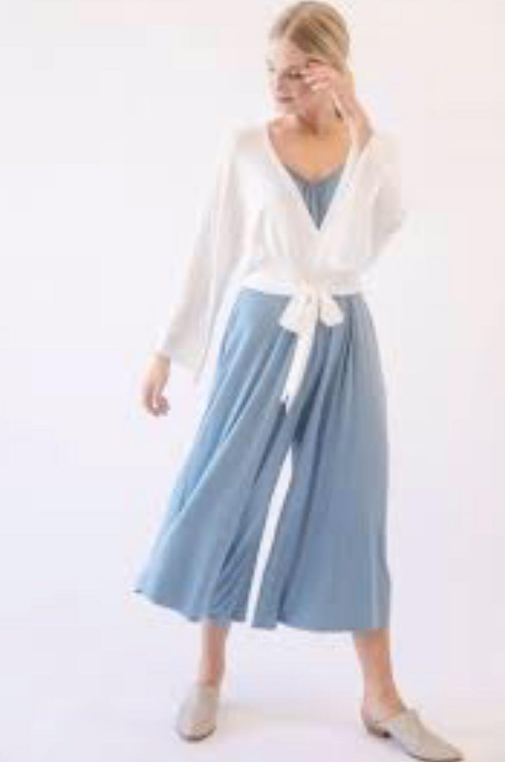 agnes and dora gathered v neck jumpsuit