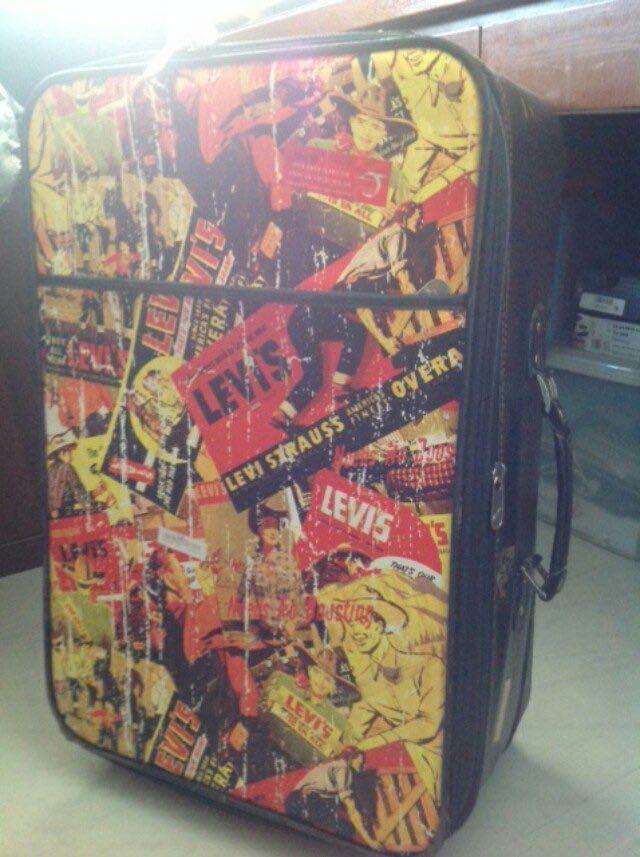 Authentic Levi's luggage (Vintage), Hobbies & Toys, Travel, Travel  Essentials & Accessories on Carousell
