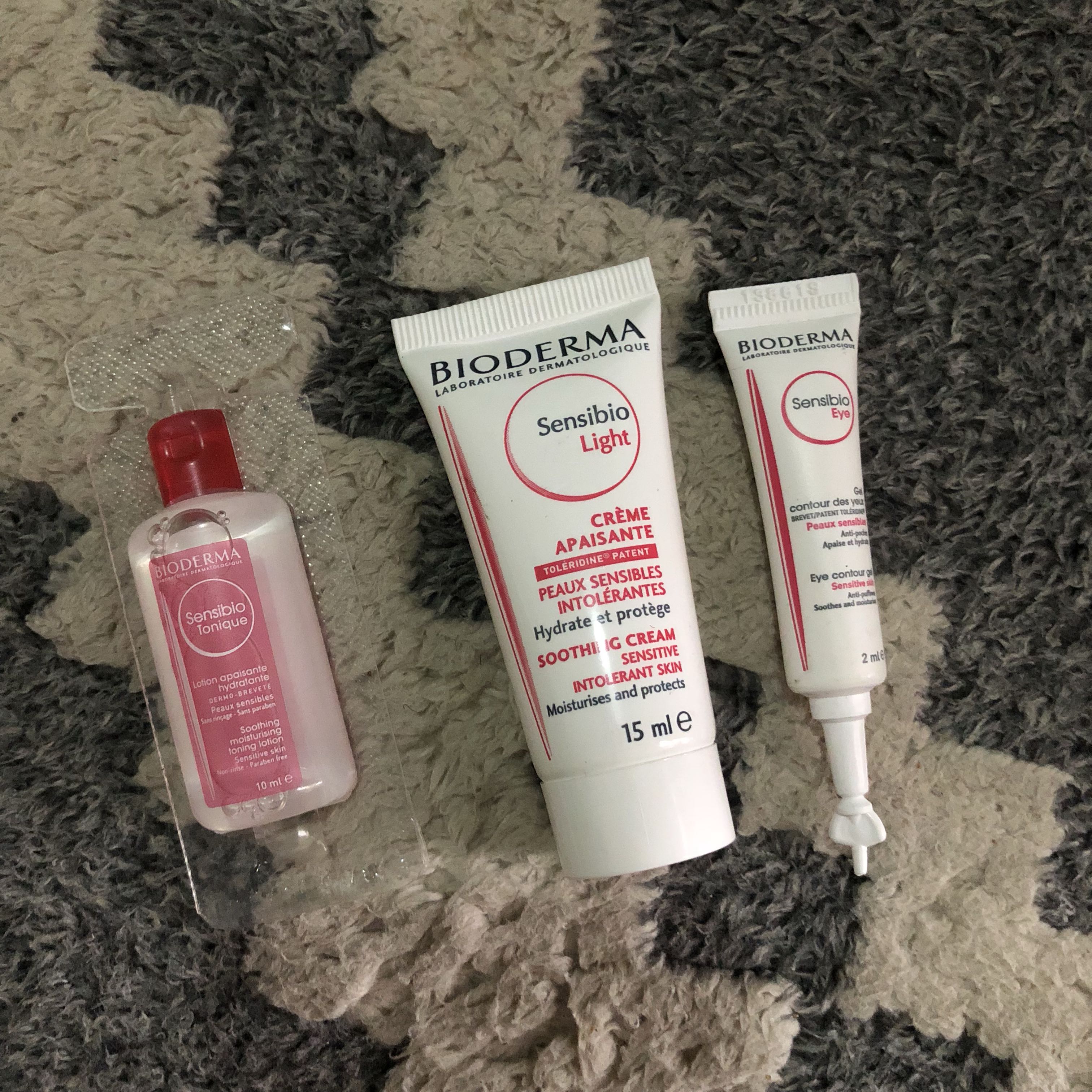 Bioderma Sensibio Light Tonique Eye Gel Kesehatan Kecantikan Rias Wajah Di Carousell