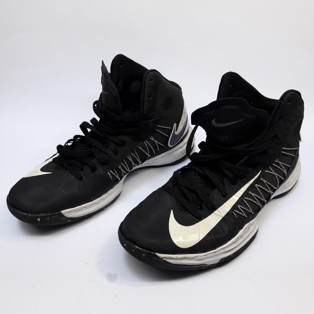 sepatu basket hyperdunk