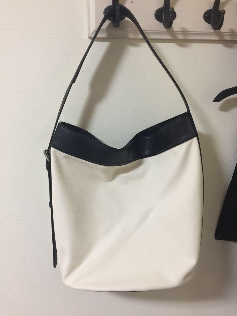 charles and keith pouch price