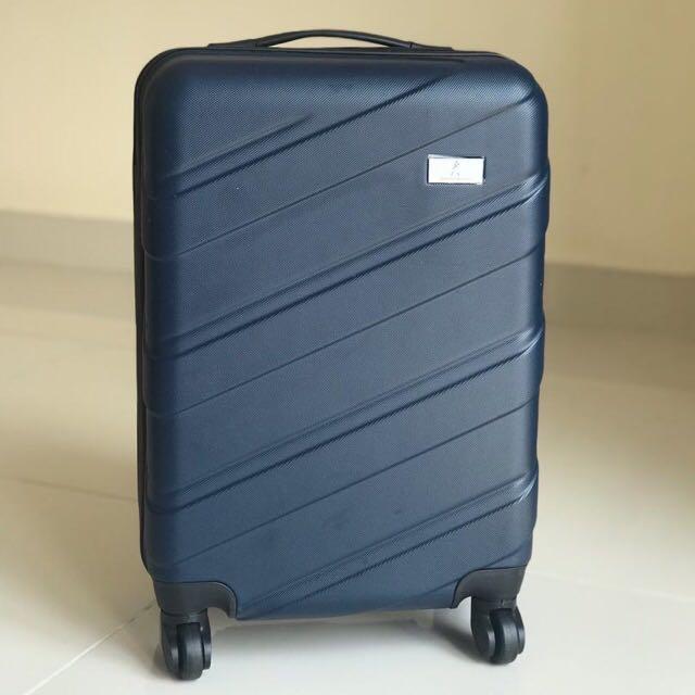 luggage clearance sale