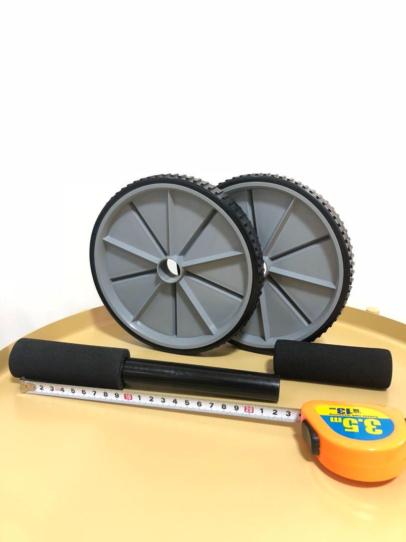 Exercise Wheel (Category: Exercise Mats) located in Singapore. Submitted by halamb (Listing ID 192483271, Image 7). Description: Never used exercise wheel Received as gift Comes with box Can meetup weekdays CTHub, Lavender MRT, Bendemeer MRT .