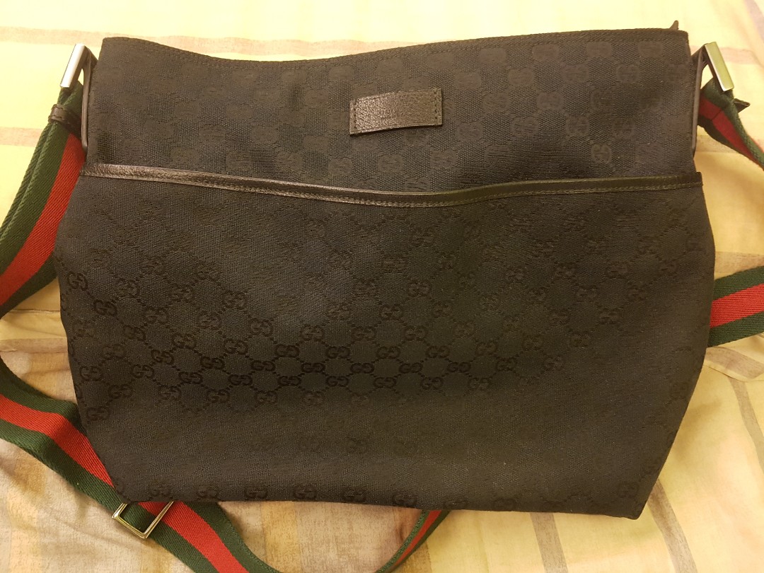 gucci black canvas messenger bag