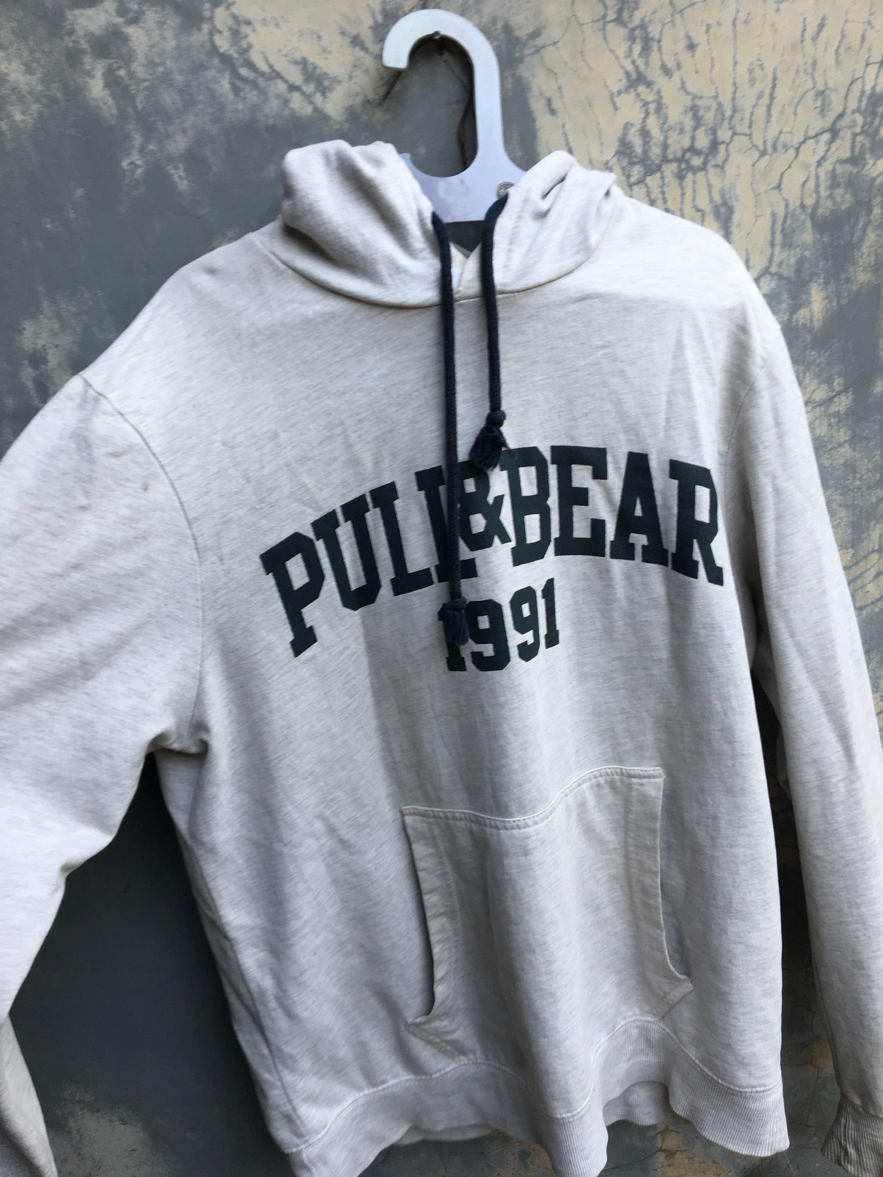 Hoodie Pull And Bear Original Fesyen Pria Pakaian di Carousell