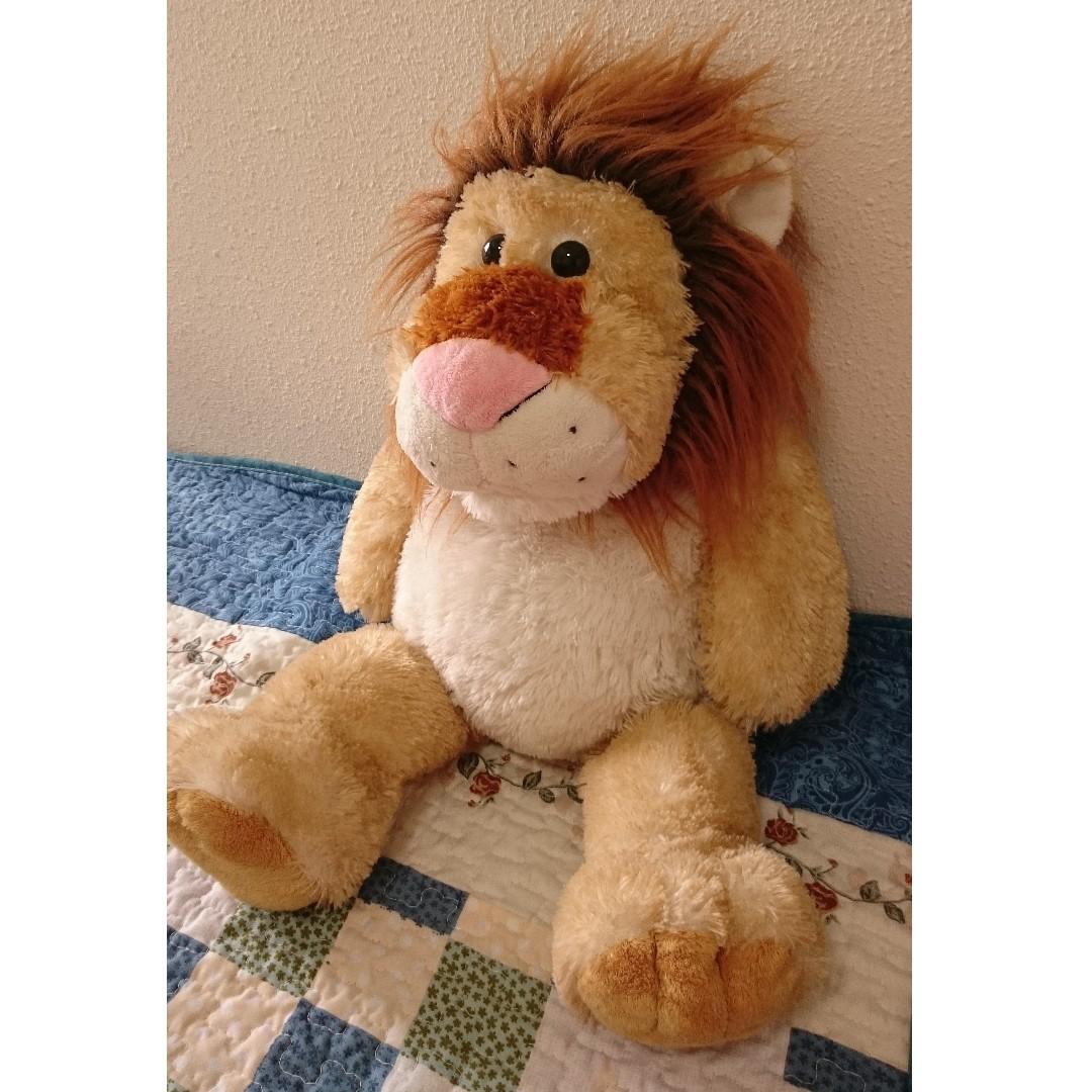 Large lion stuffed toy from Singapore Zoological Gardens, Hobbies