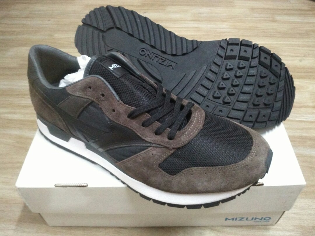 mizuno 1906 brown