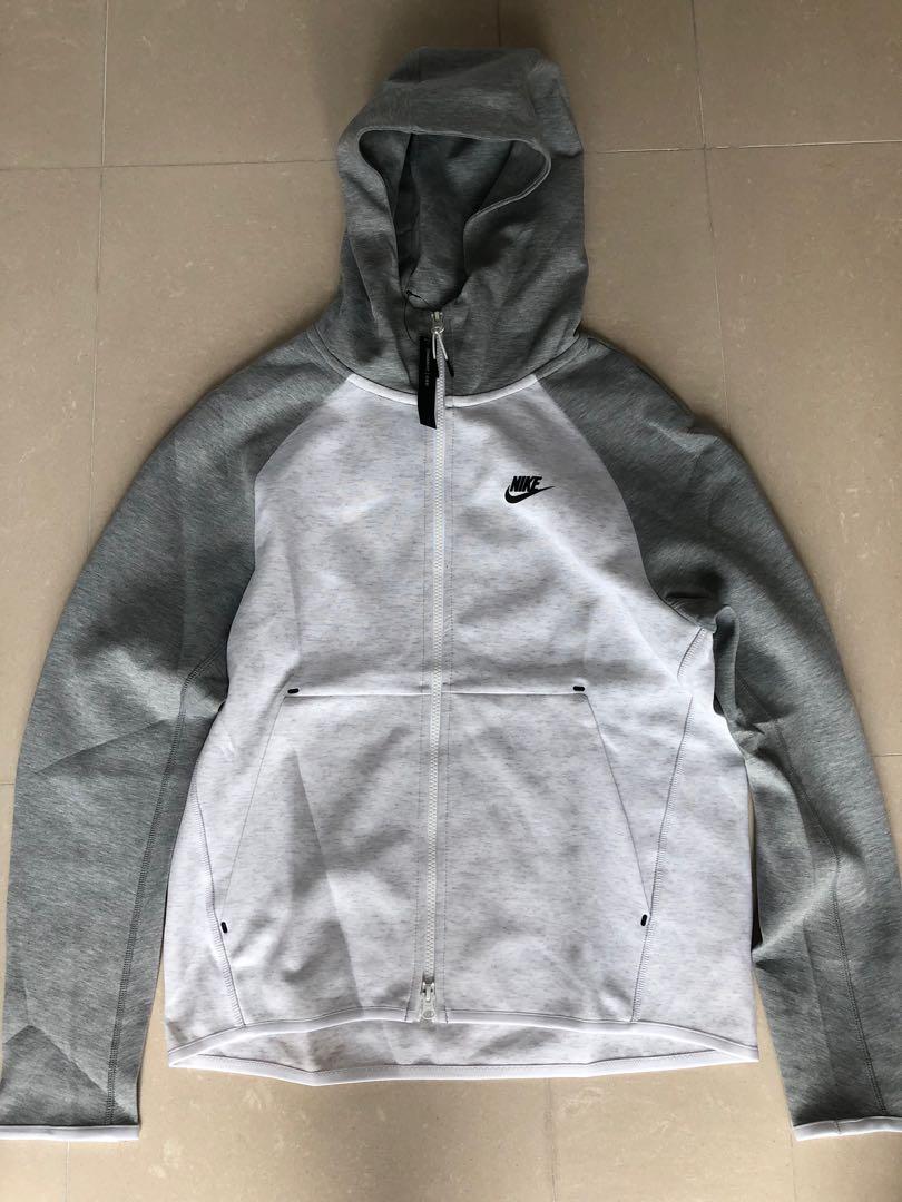 nike hoodie jumper