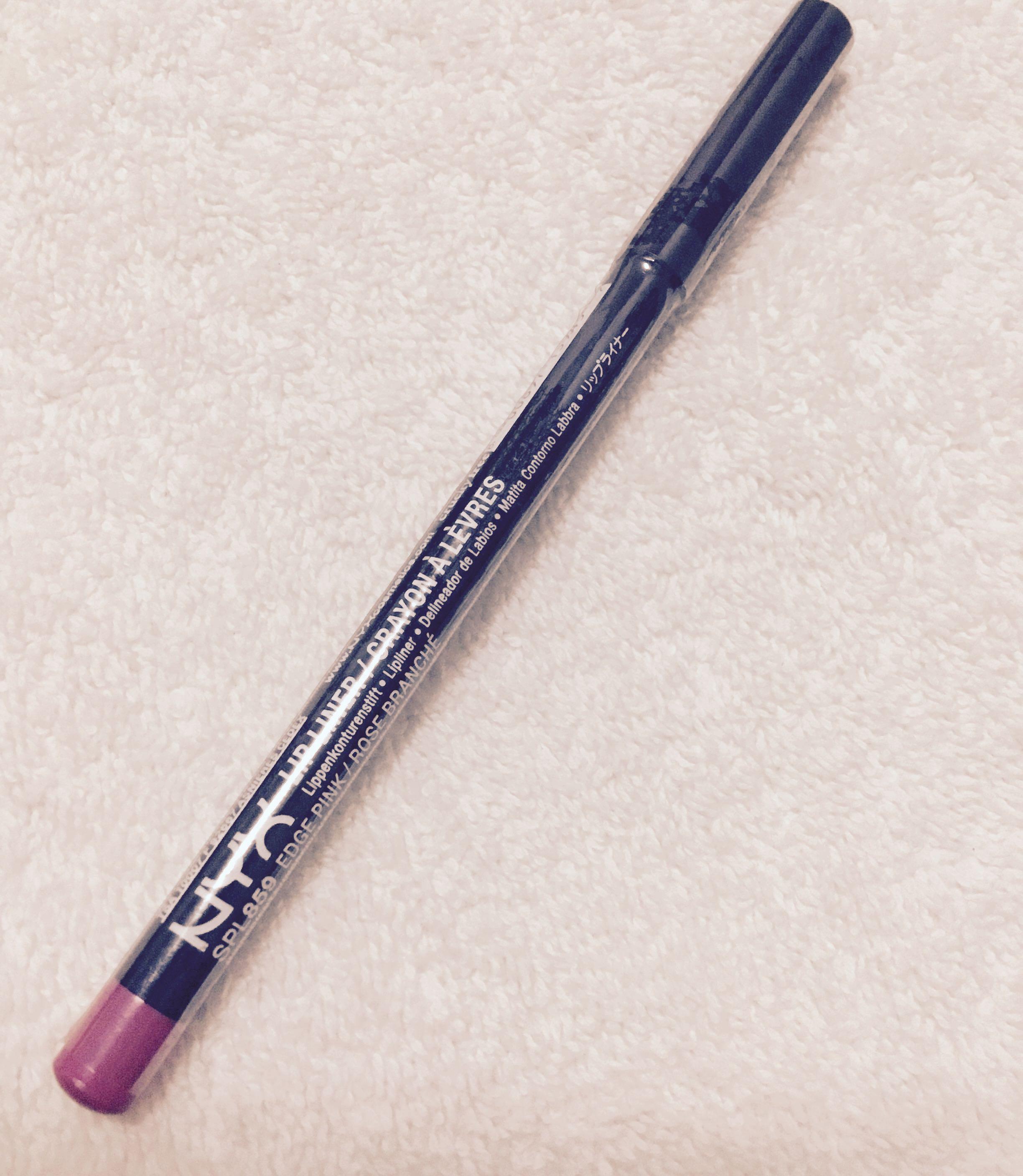NYX lip liner edge pink (Category: Makeup) located in Quezon City. Submitted by rainbowpride (Listing ID 192527824, Image 2). Description: 💯 authentic Brand new. Still sealed Got it from 🇺🇸 Nyx lip liner spl 859 Crayon à lèvres 😊.