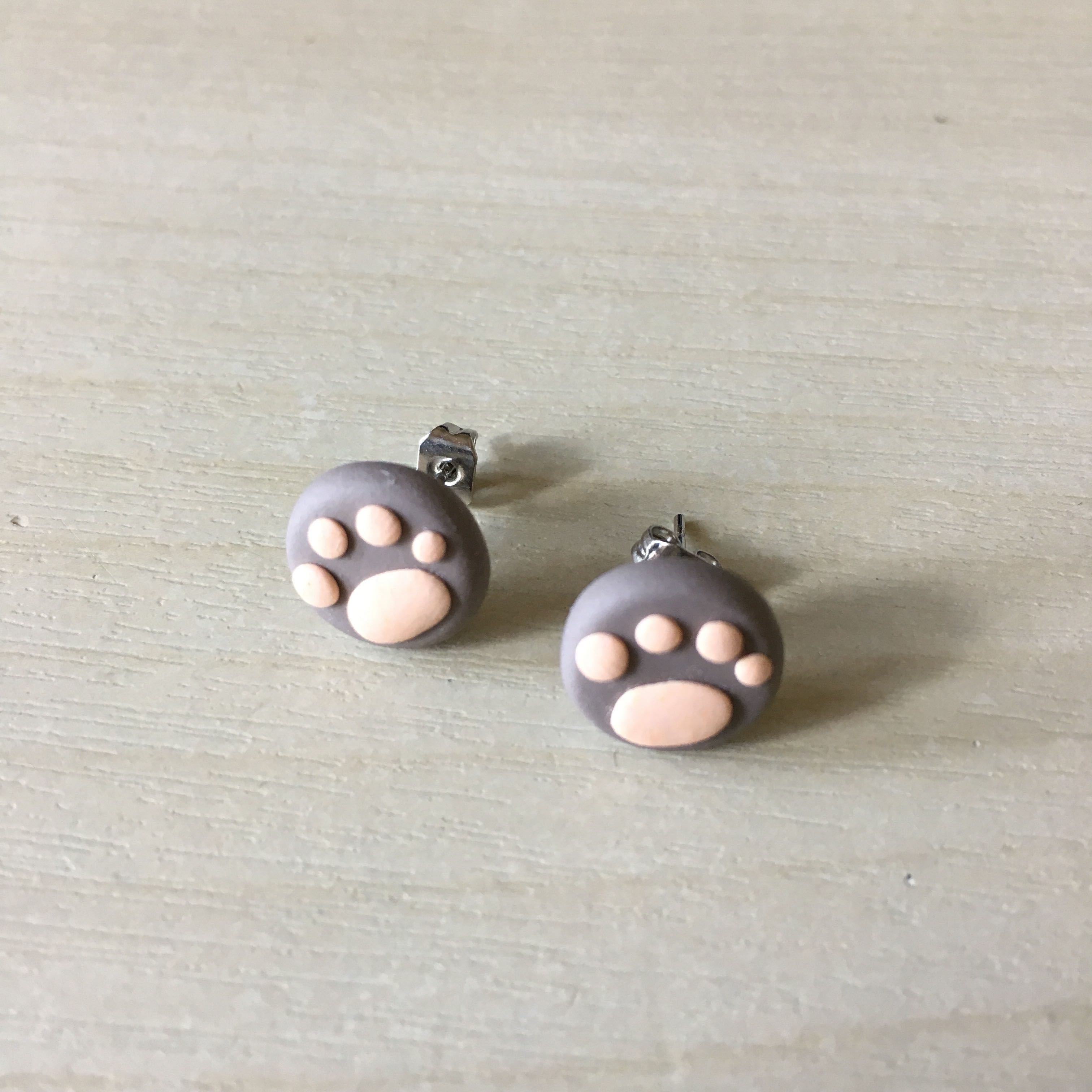Polymer clay paw print stud earrings 