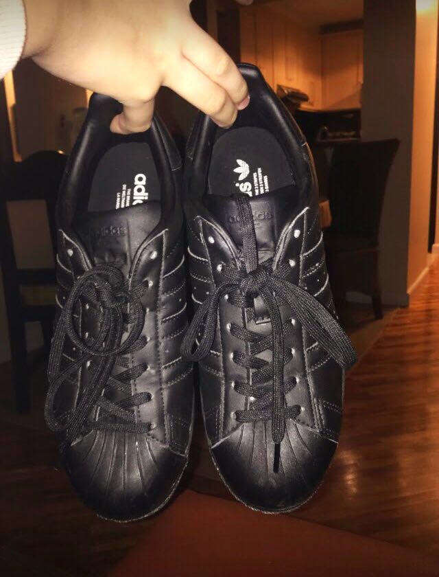 Adidas superstar 2025 black shiny