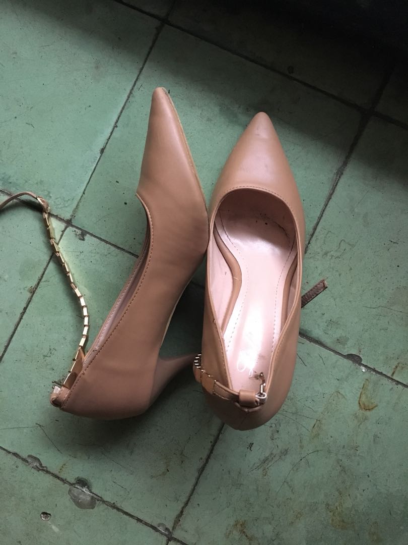 Heels online warna nude