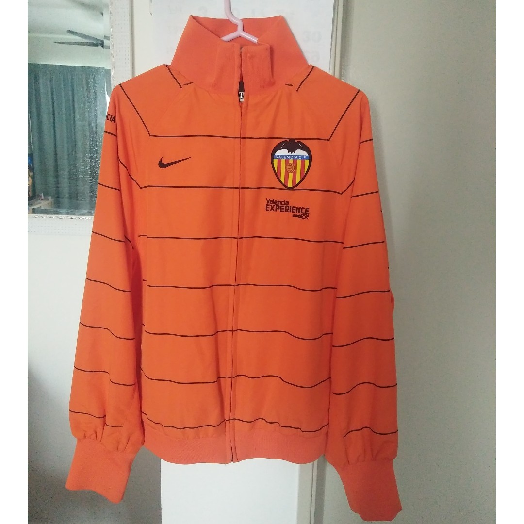 VALENCIA CF JACKET, Men's Fashion, Activewear on Carousell