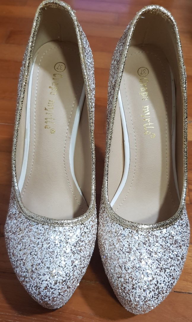 wedding shoes gold