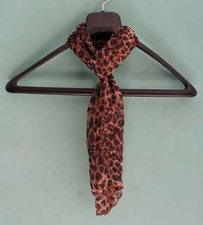 (Kategori: ) berada di . Dikirim oleh kingdomofscarves (ID iklan 192570695, Gambar 1). Deskripsi: .