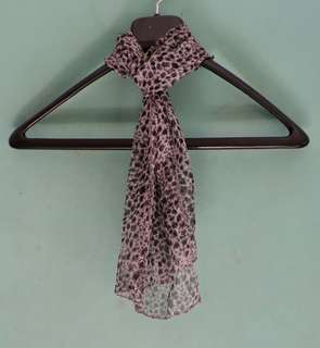 (Kategori: ) berada di . Dikirim oleh kingdomofscarves (ID iklan 192570878, Gambar 1). Deskripsi: .