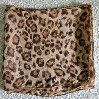 (Kategori: ) berada di . Dikirim oleh kingdomofscarves (ID iklan 192571360, Gambar 1). Deskripsi: .