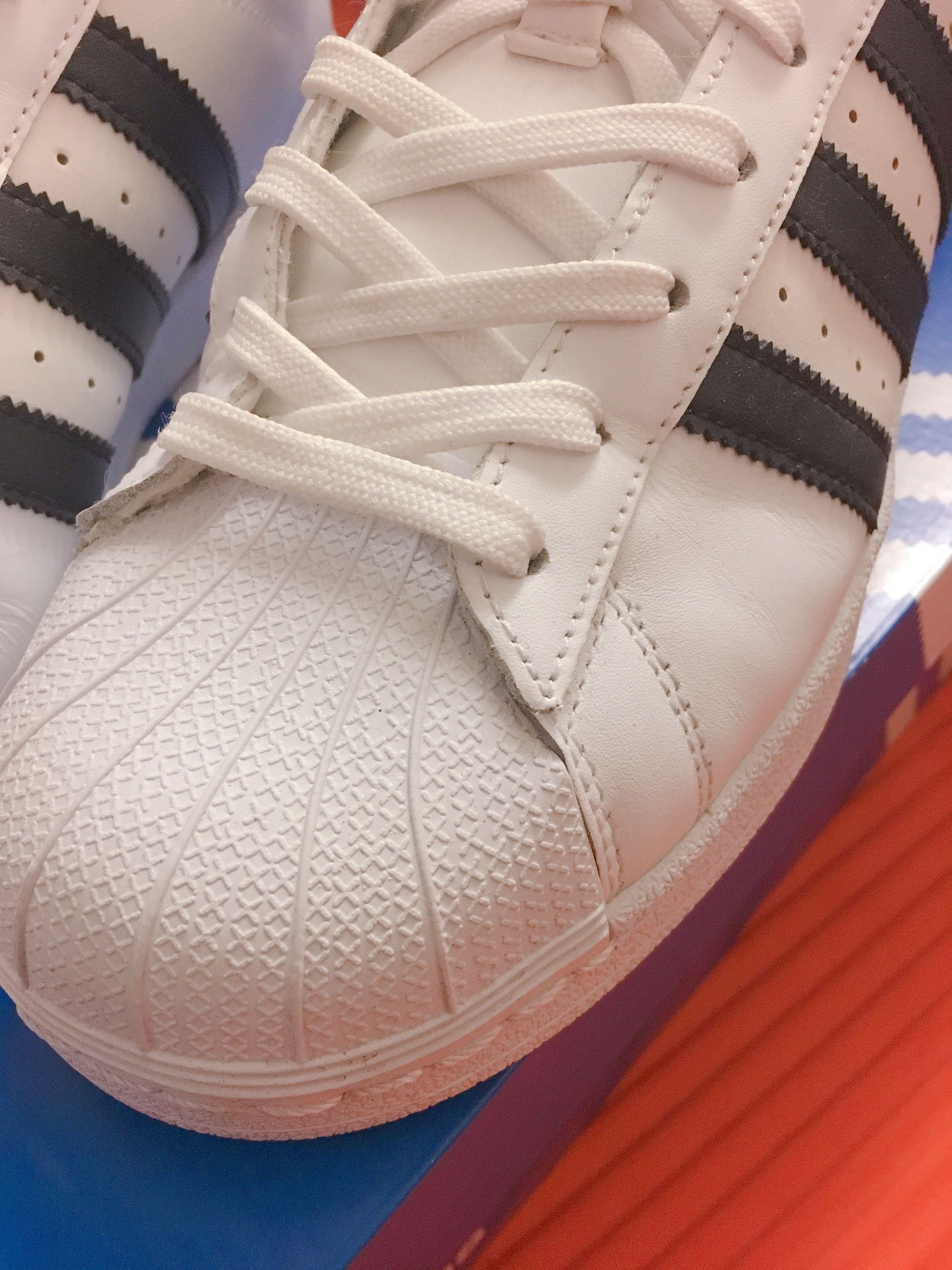 Adidas marque 2025 aux 3
