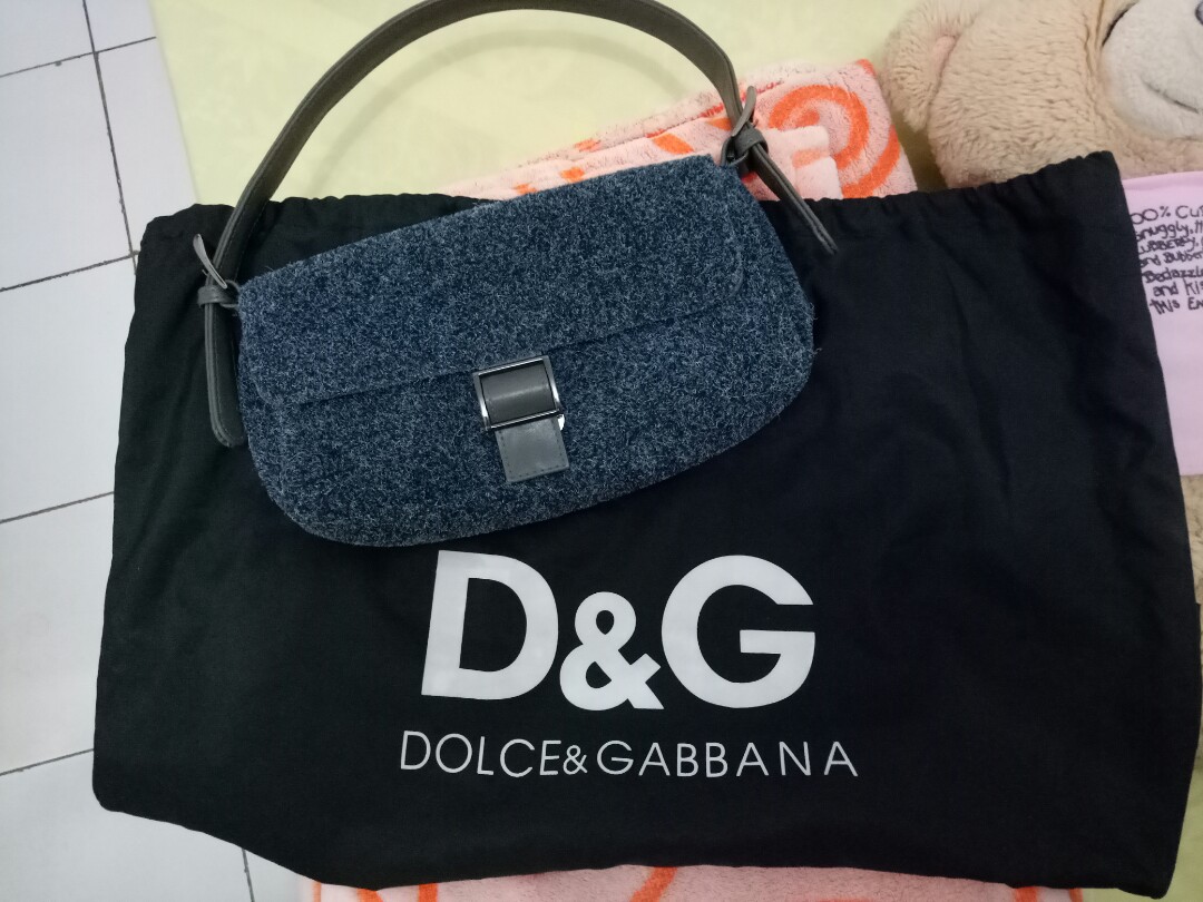 Bekwaam tussen Op de grond Tas Dolce & Gabbana Bag, Fesyen Wanita, Tas & Dompet di Carousell