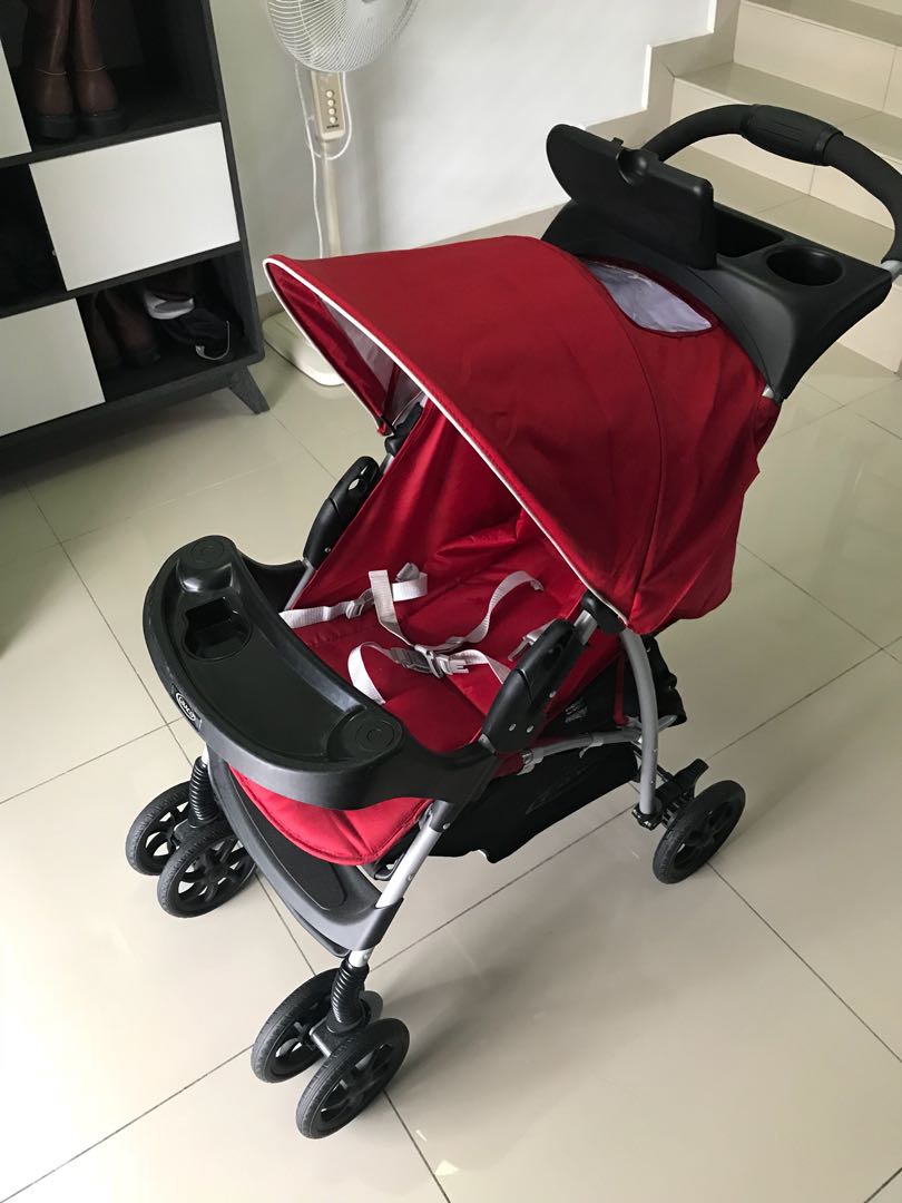 Graco baby stroller, car seat & base, Babies & Kids, Going Out, Car