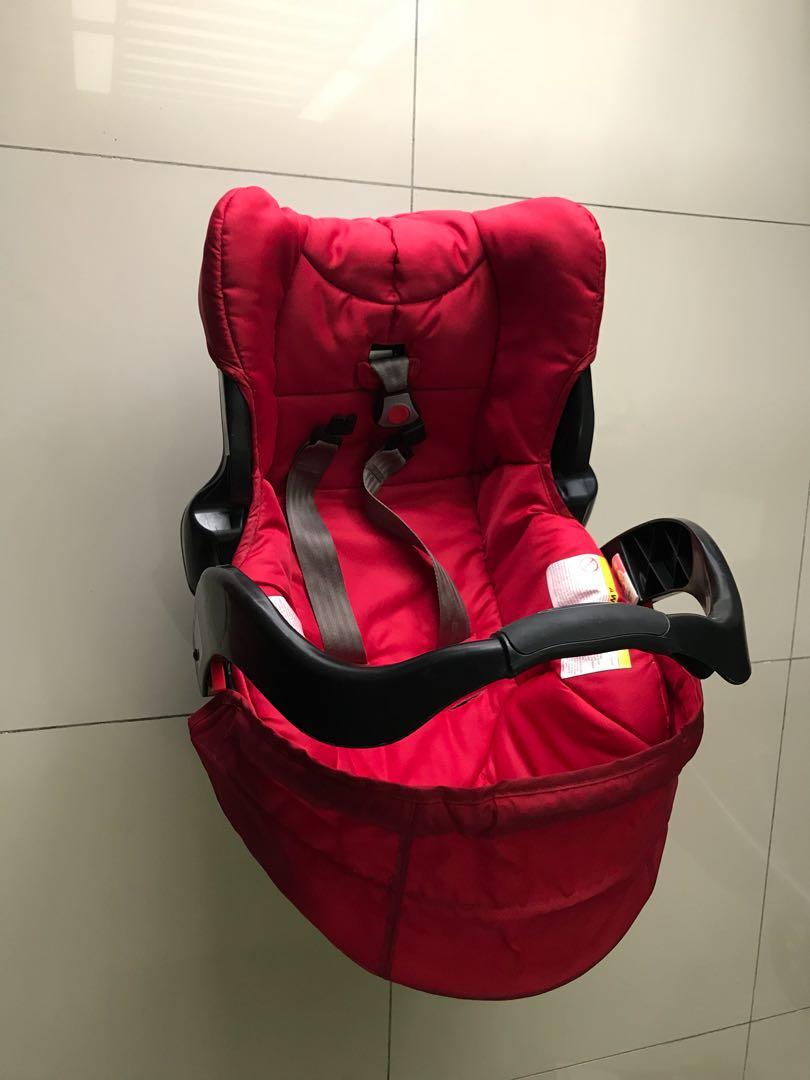 Graco baby stroller, car seat & base, Babies & Kids, Going Out, Car