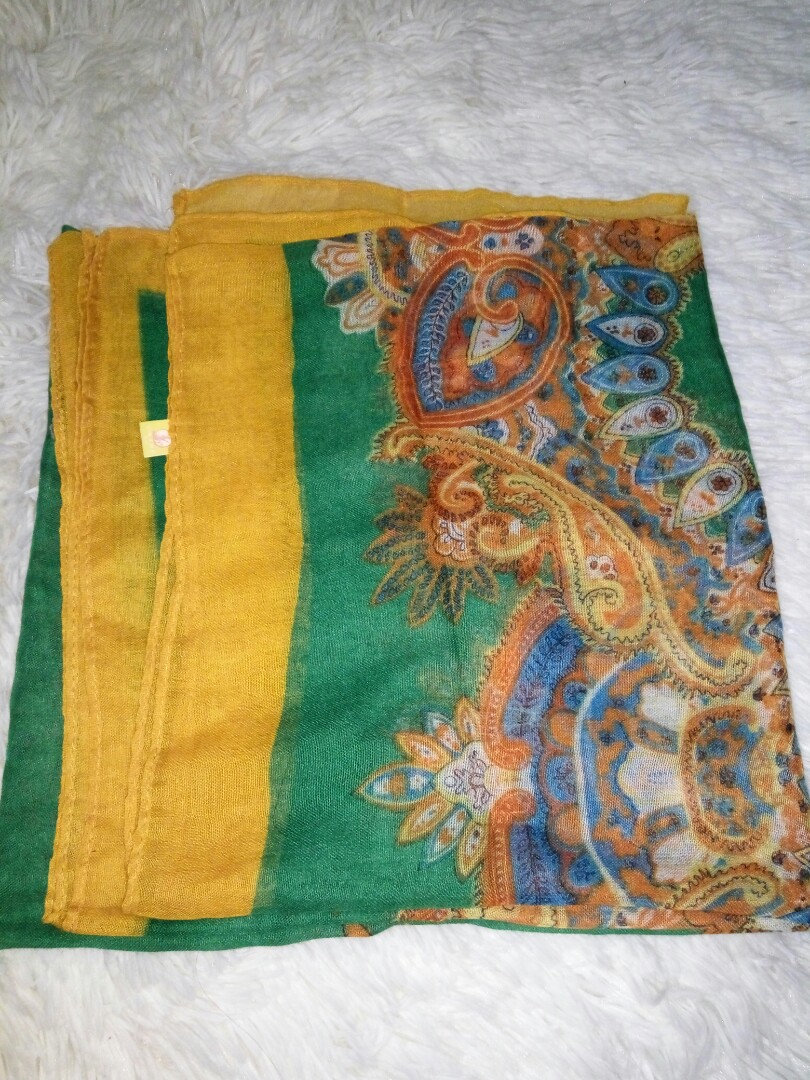 Jilbab Segi Empat Motif Batik Womens Fashion Muslim Fashion