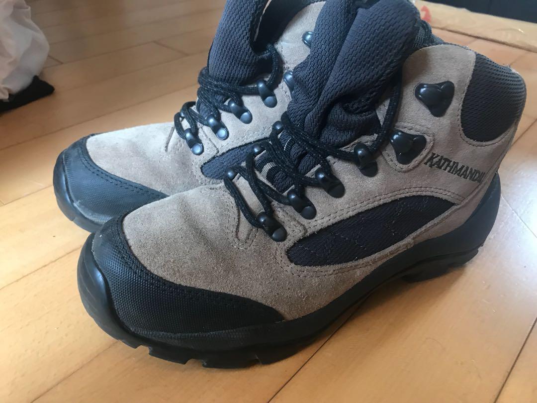 kathmandu hiking boots