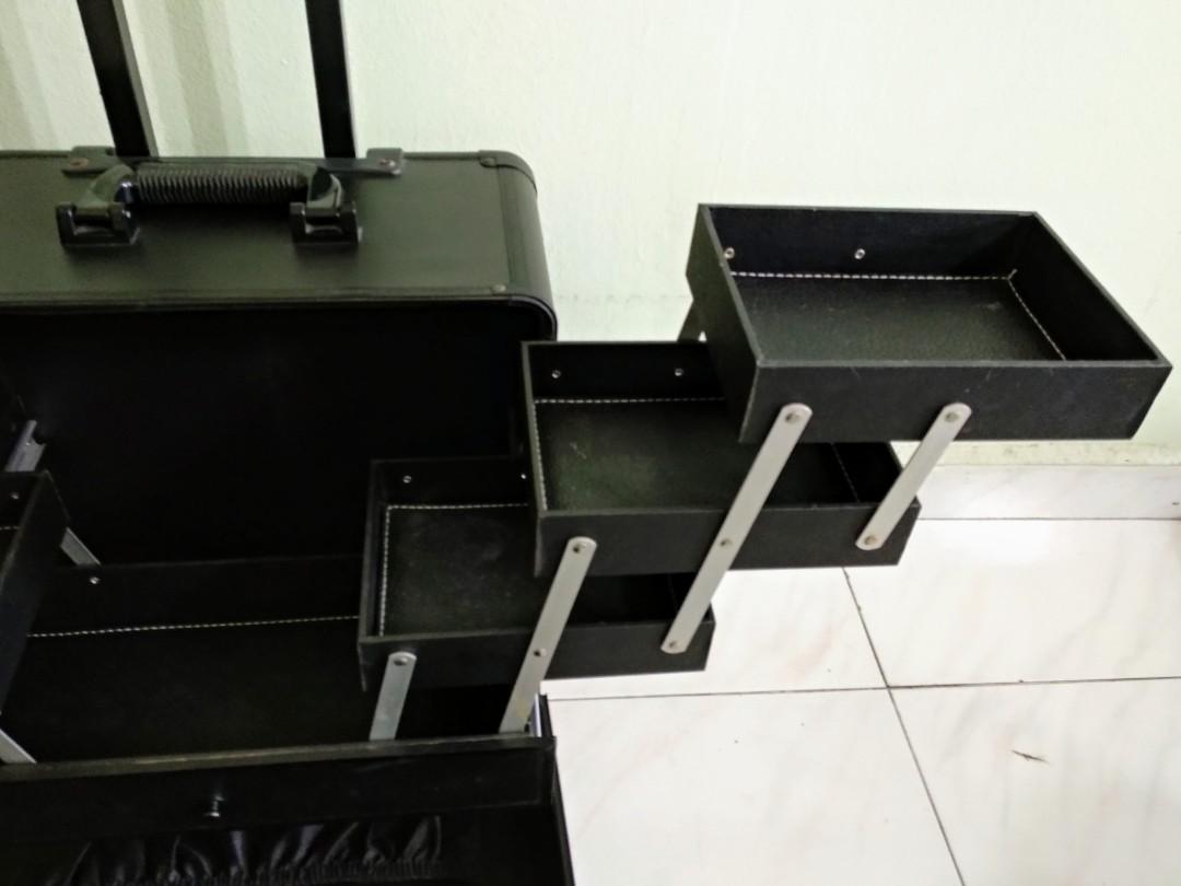 Makeup Case Trolley Bag With Wheels, Women's Fashion, Jewelry