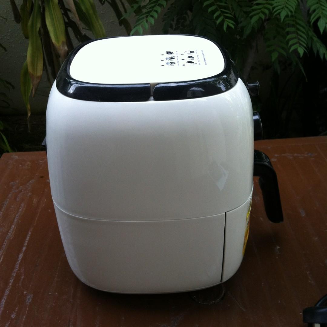 Mayer air fryer. Need to repair as cannot power up. Used less than 5