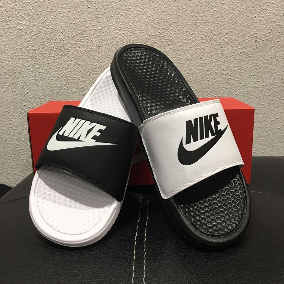 nike mismatch slides