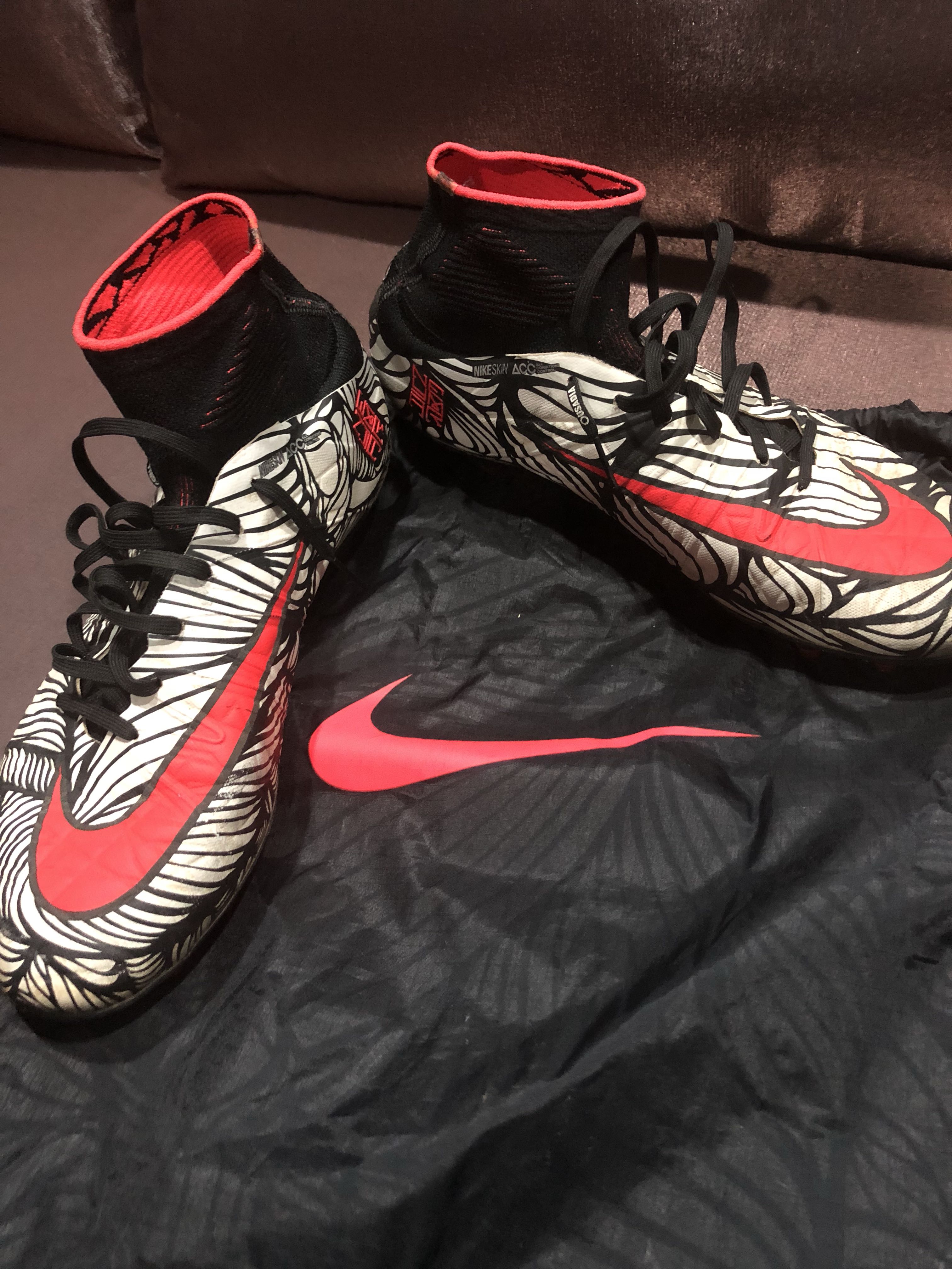 neymar boots size 2