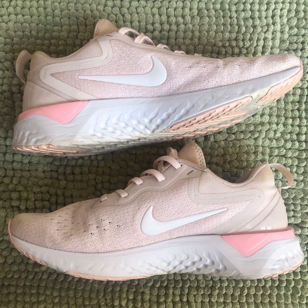 nike odyssey react arctic pink