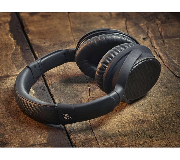 goji pro noise cancelling headphones