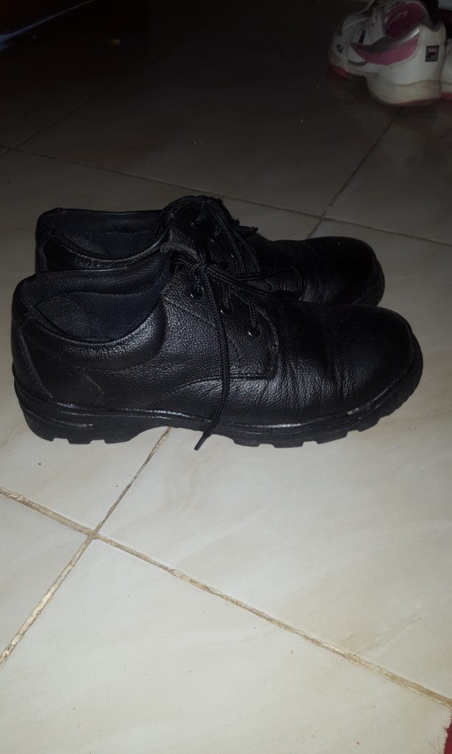 Sepatu Safety Shoes Merk King Arthur Anti Licin Size 40 Like New, Fesyen Pria, Sepatu , Sepatu