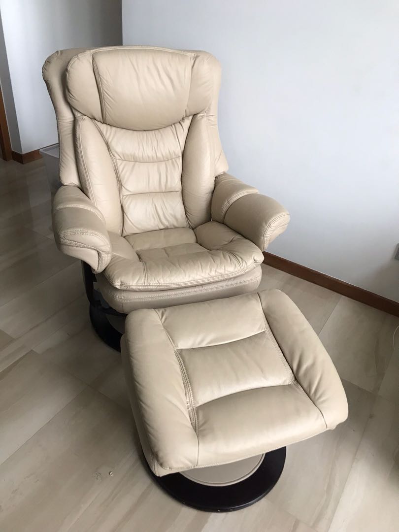 Bloomingdales recliner on sale chairs