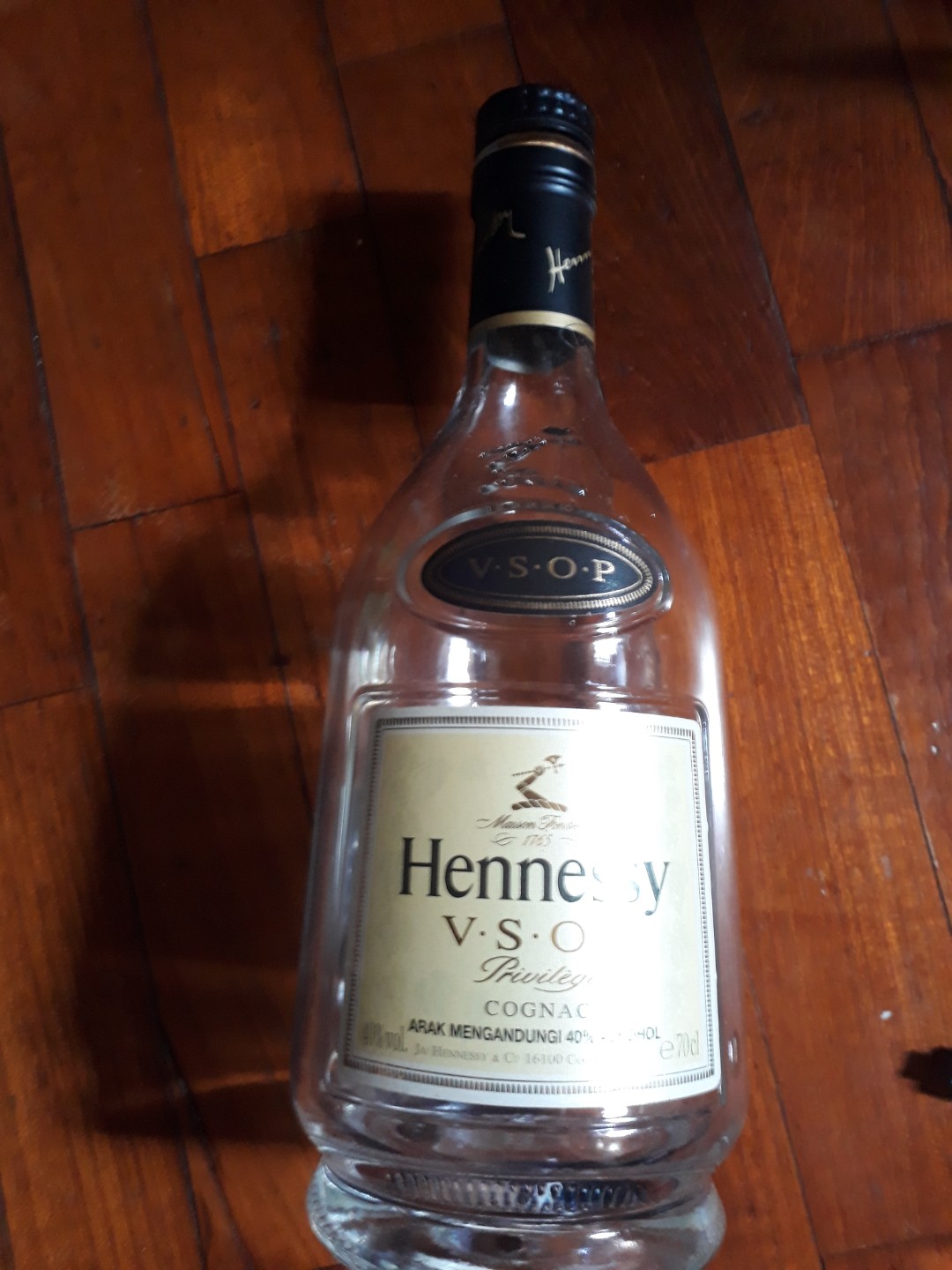 Hennessy empty bottle, Food & Drinks, Alcoholic Beverages on Carousell