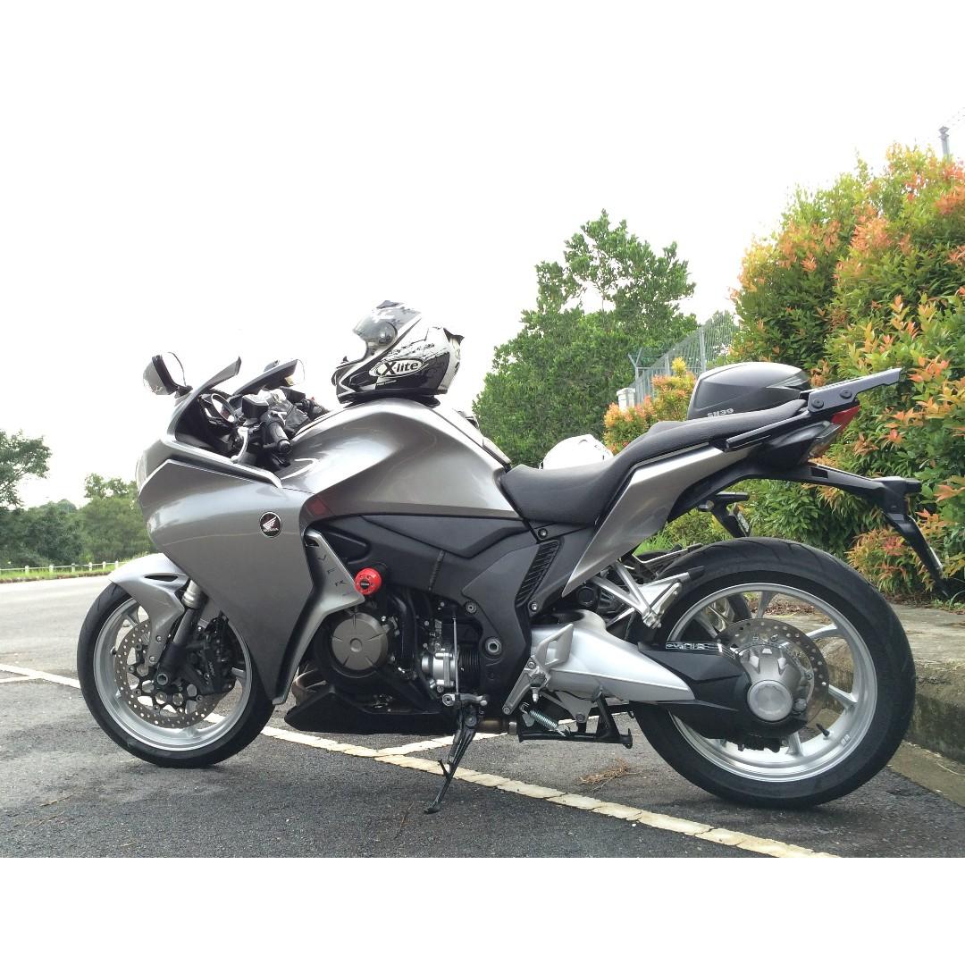 Honda vfr 1200 f 2011 deals