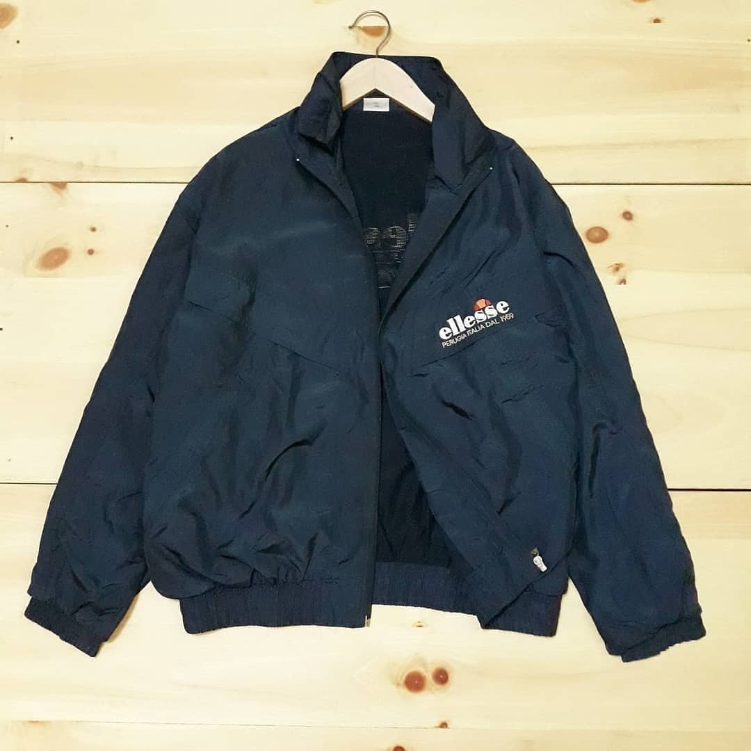 jaket tracktop ellesse